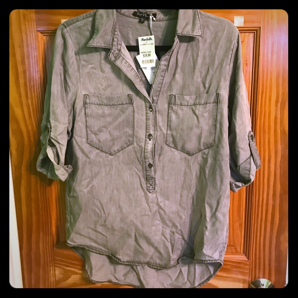Grey Top with 3/4 Length Sleeves